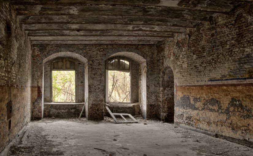 Adekwatnie z bieżącymi przepisami nowo tworzone domy muszą być energooszczędne.