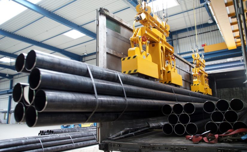 Firmy parają się produkcją maszyn dysponują w propozycji standardowe modele